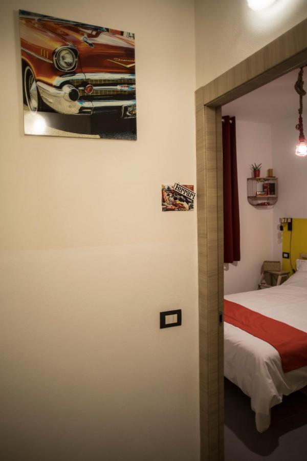 R&B La Pomposa Dei Motori Hotel Modena Exterior foto